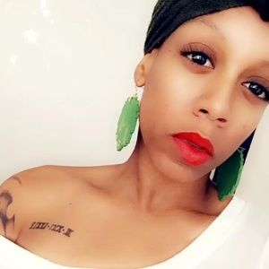 Meet your Posher, Lakesha